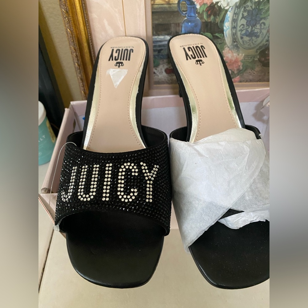 Juicy Couture NIB NWT LOGO Swarovski crystal sandals